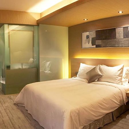Logosun Hotel Wuhan Extérieur photo