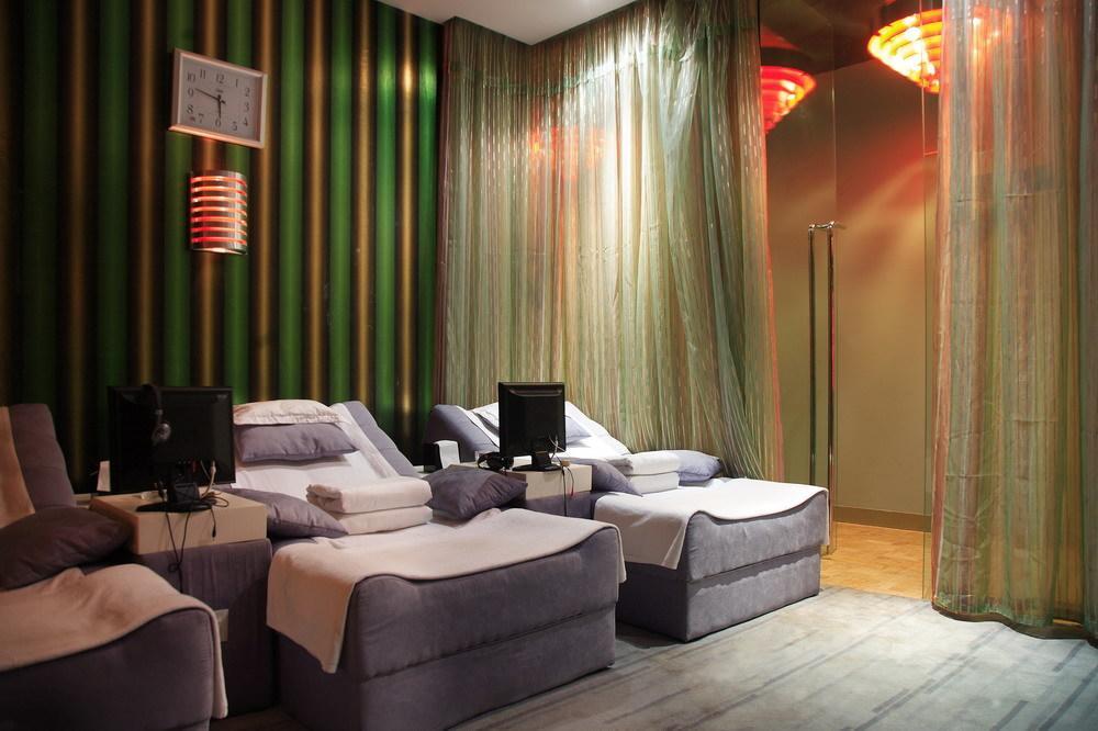 Logosun Hotel Wuhan Extérieur photo